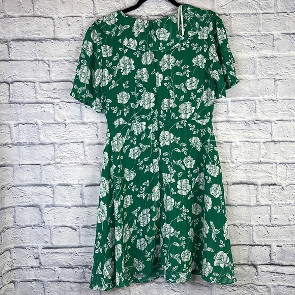Lulus Ximena Green Floral Print Ruffled Short Sleeve Mini Dress size M - Picture 9 of 11